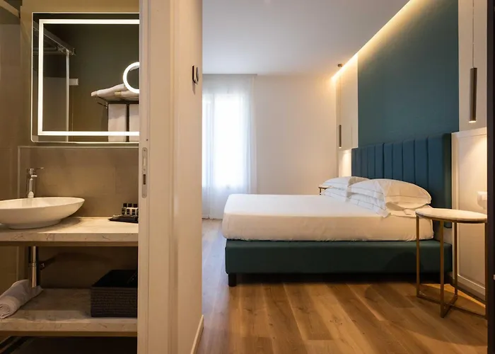 Glam & Terrace 4*