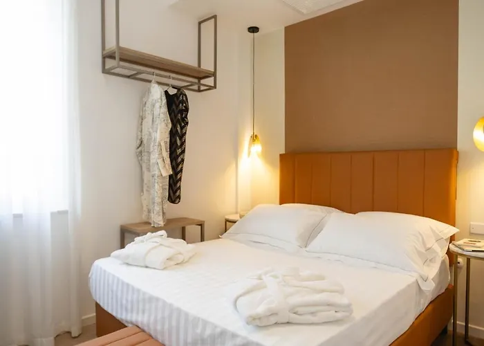 Glam & Terrace 4*