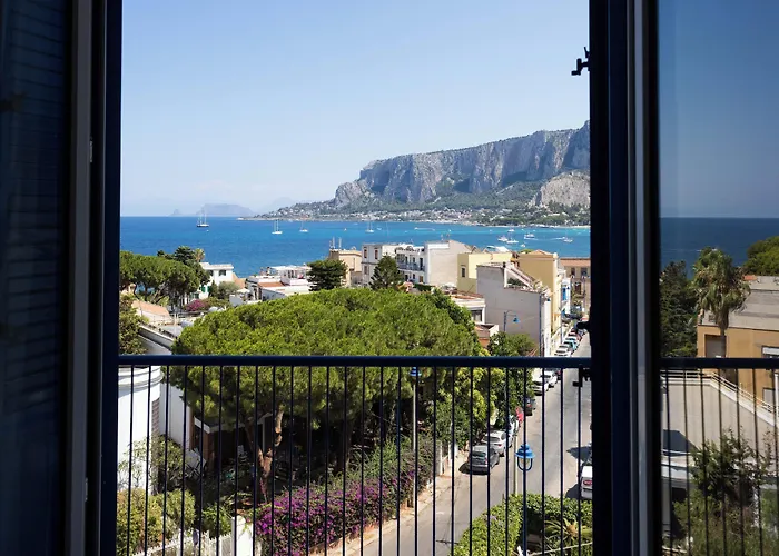 Hotel Glam & Terrace 4*