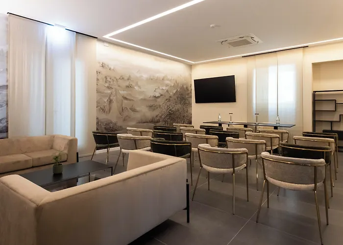 Hotel Glam & Terrace 4*