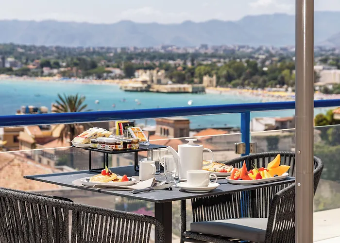 Glam & Terrace